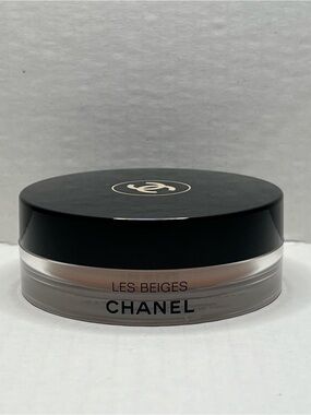 CHANEL Les Beiges Healthy Glow Bronzing Cream.